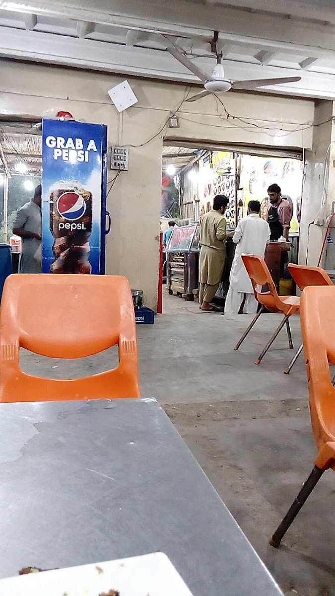 Cafe Quetta Subhanallah Hotel