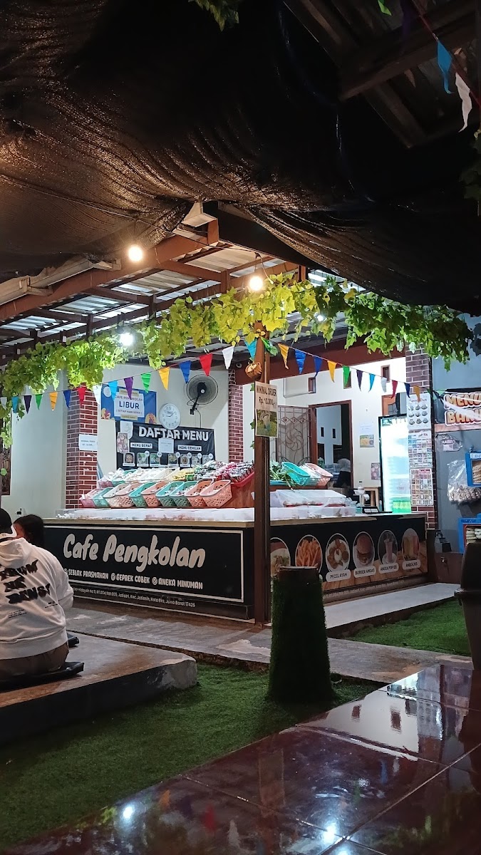 Cafe pengkolan