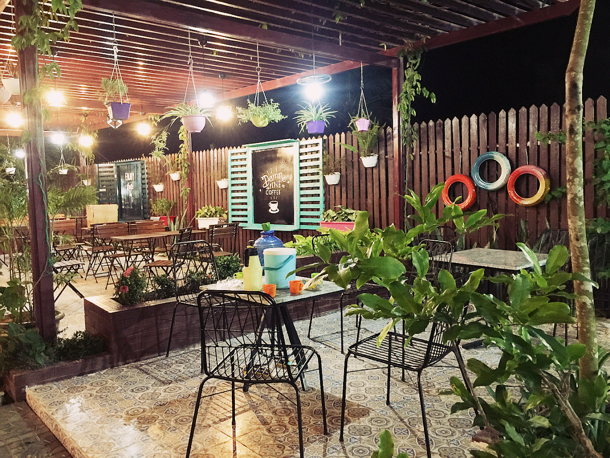 Coffee - Sân bóng 90