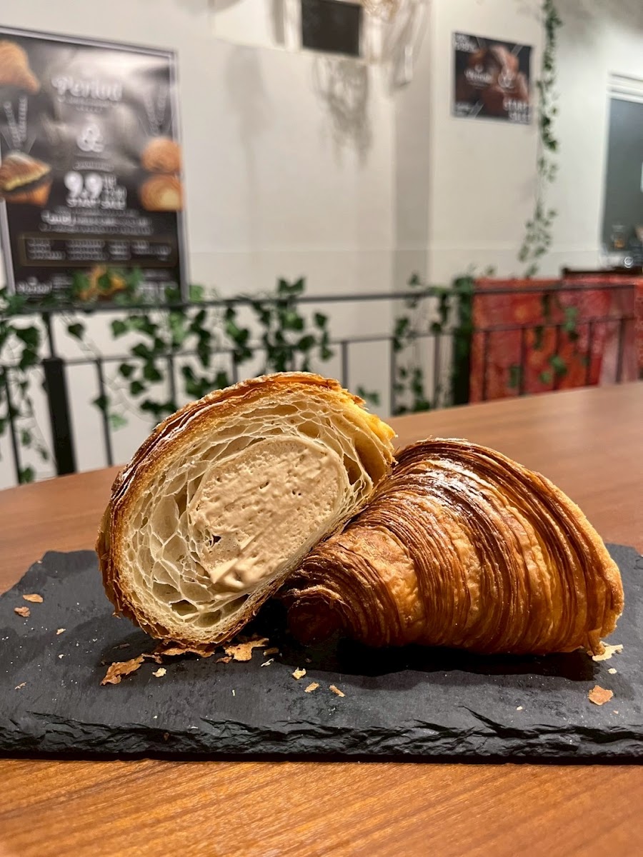 Cafe & Restaurant Period. - 6