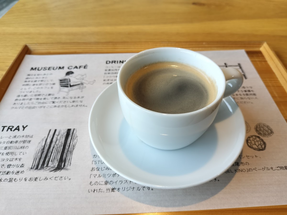 ミュージアムカフェ CARS & BOOKS - 8
