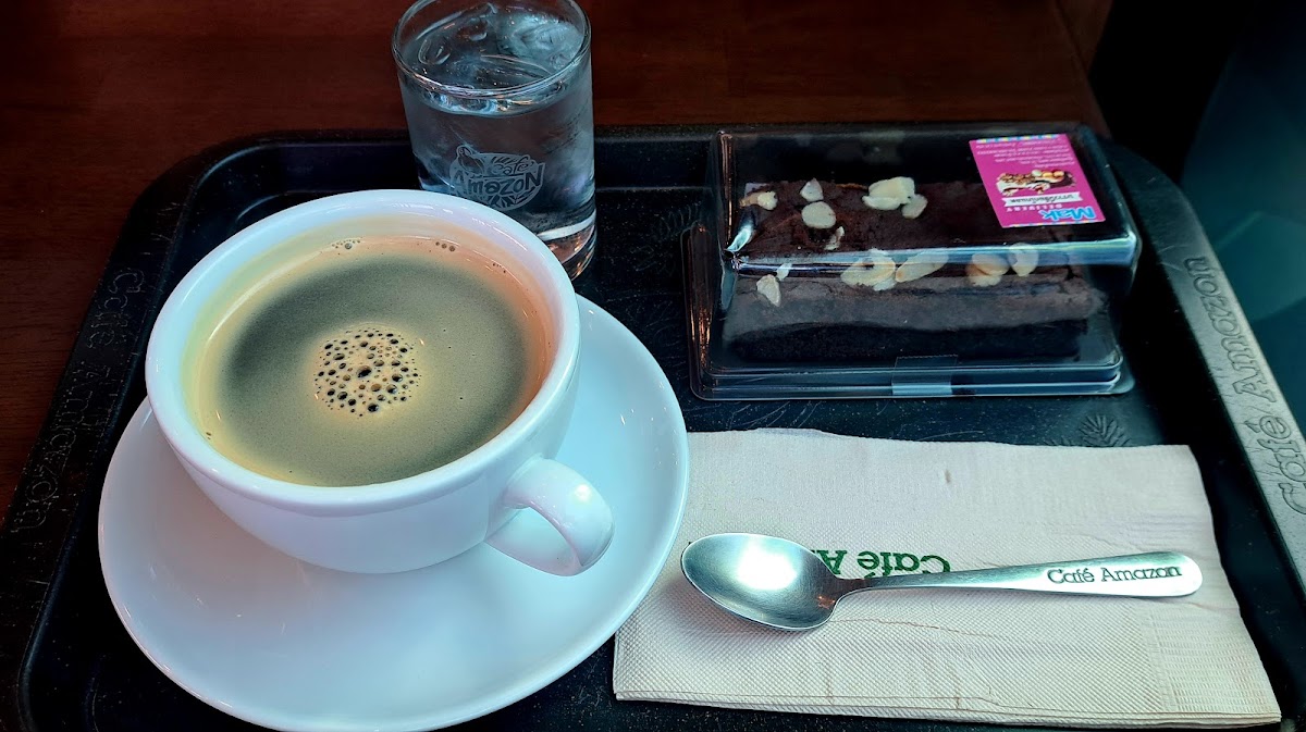 Café Amazon Lake Commune - 5