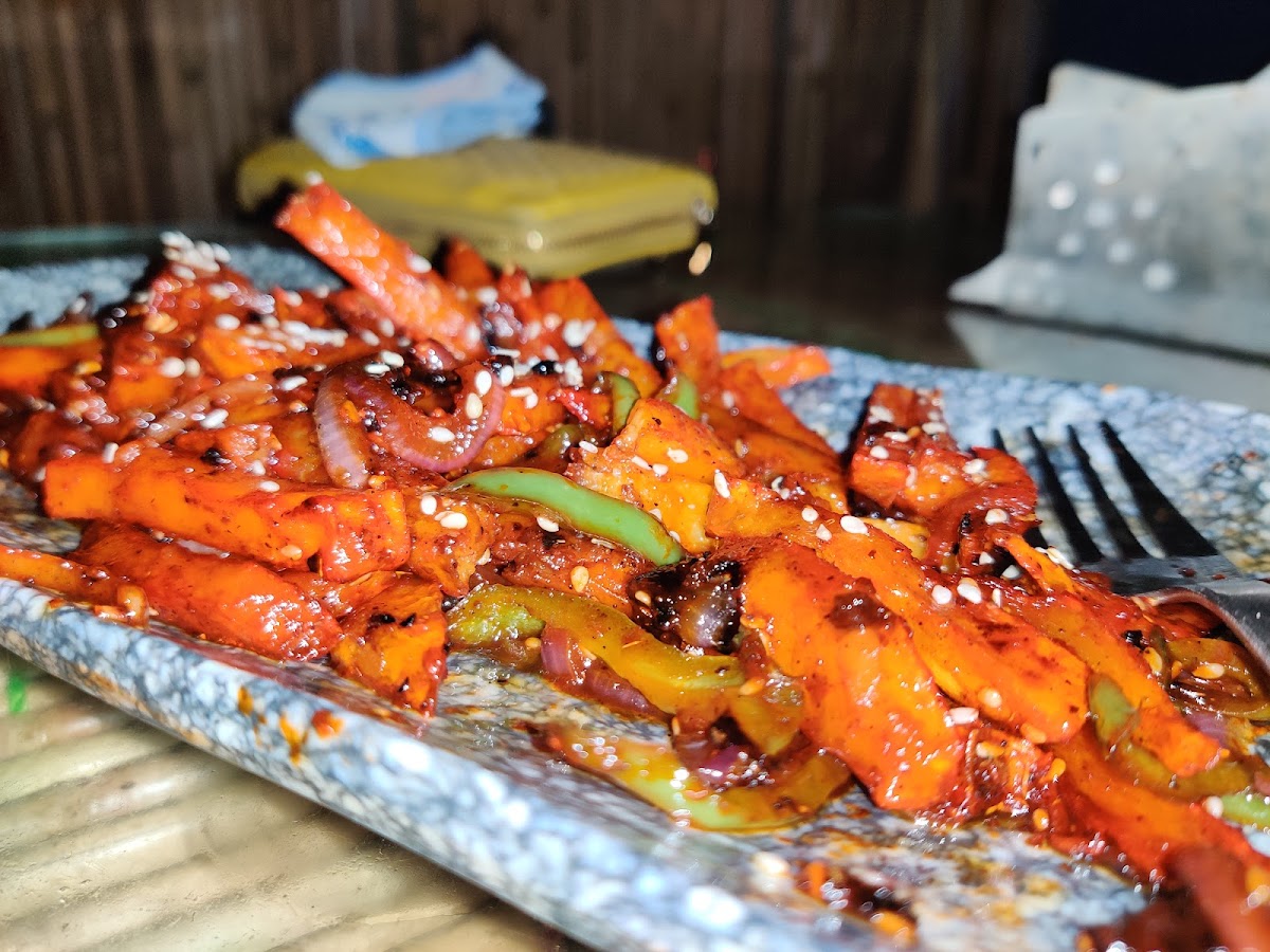 Guthyaar The Cafeteria