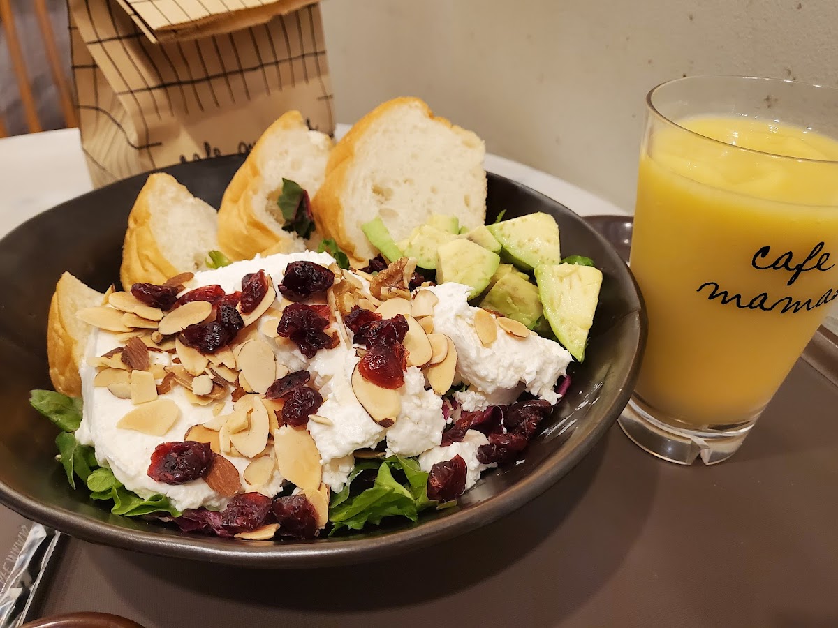 Cafe Mamas (Yeouido) - 4