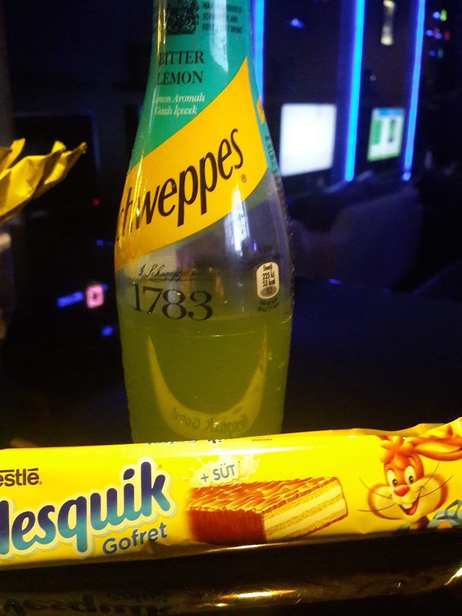 CAFE MET PLAYSTATİON - 7