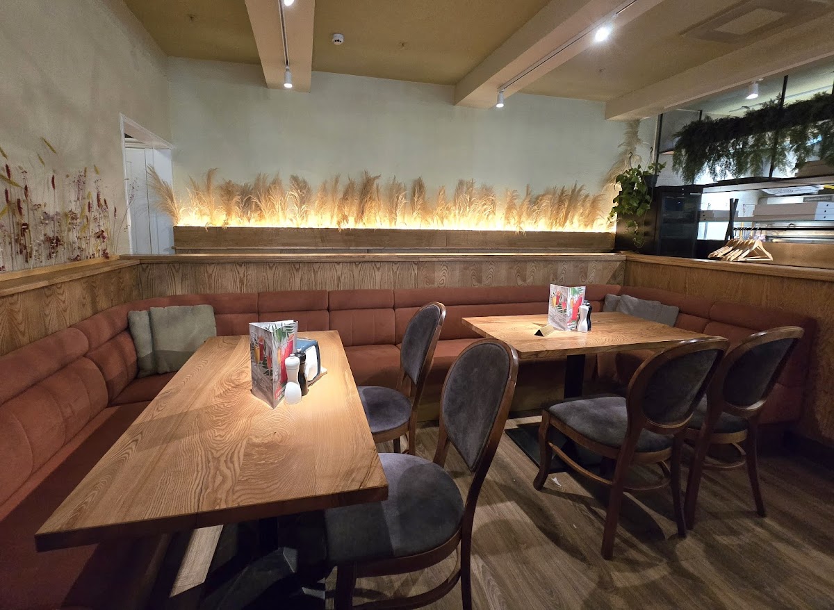 ГОРОДСКОЕ КАФЕ 'FAT CAT'