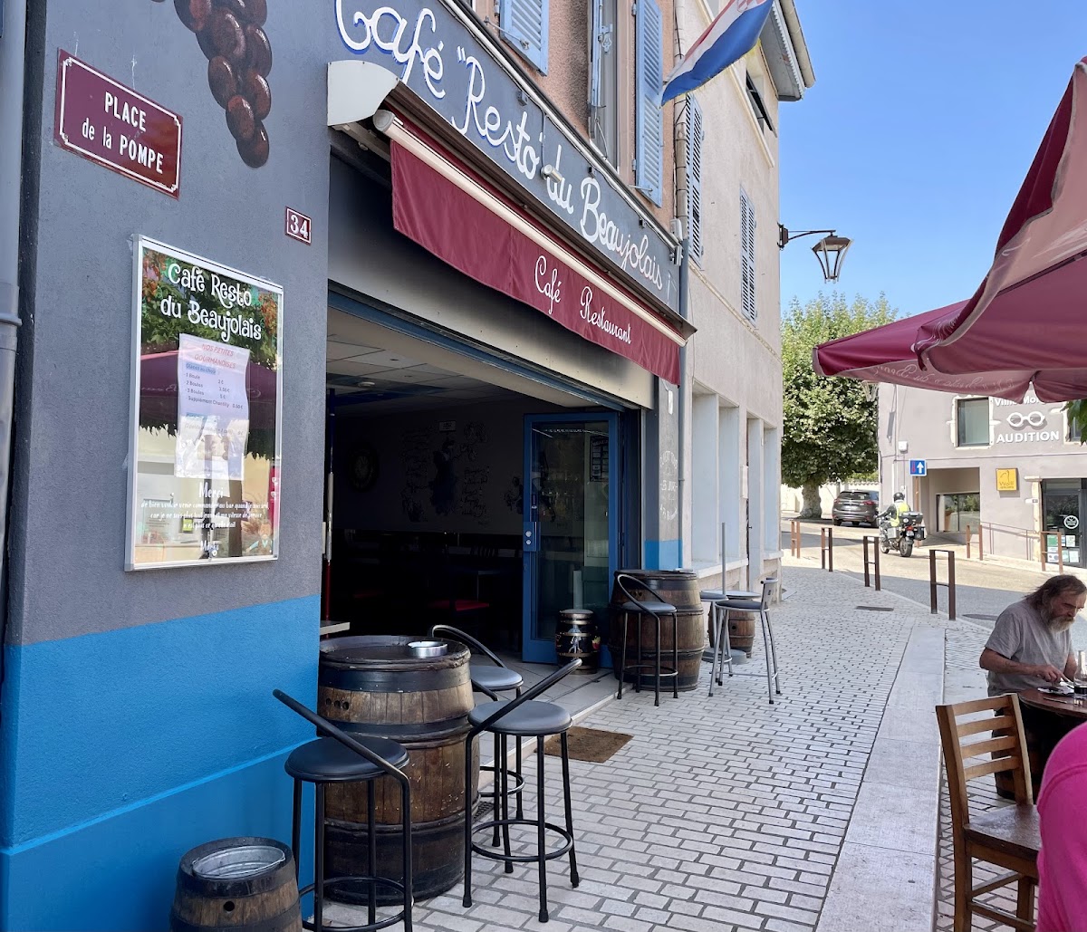 Cafe Du Beaujolais