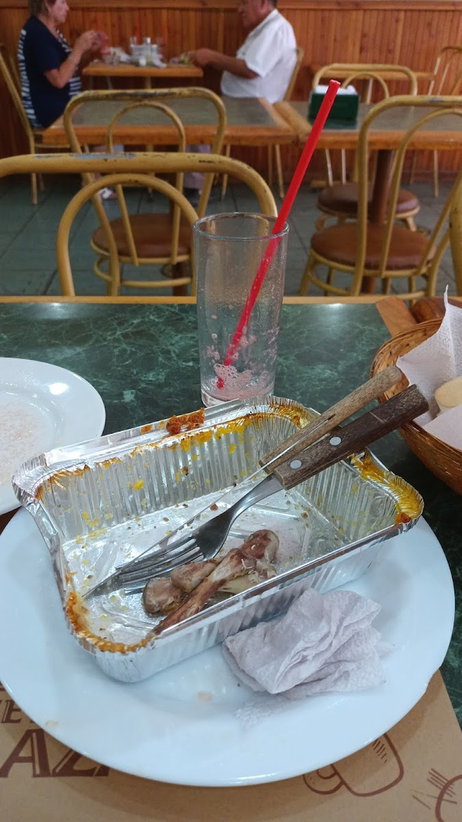 Panaderia Y Fuente De Soda Plaza - 10