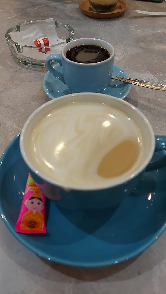 LUANG Cafe dan KARANA Guest House Bandung - 5