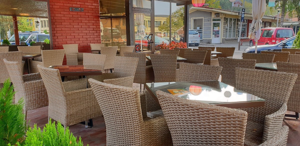 cafe bar Astorija Ub