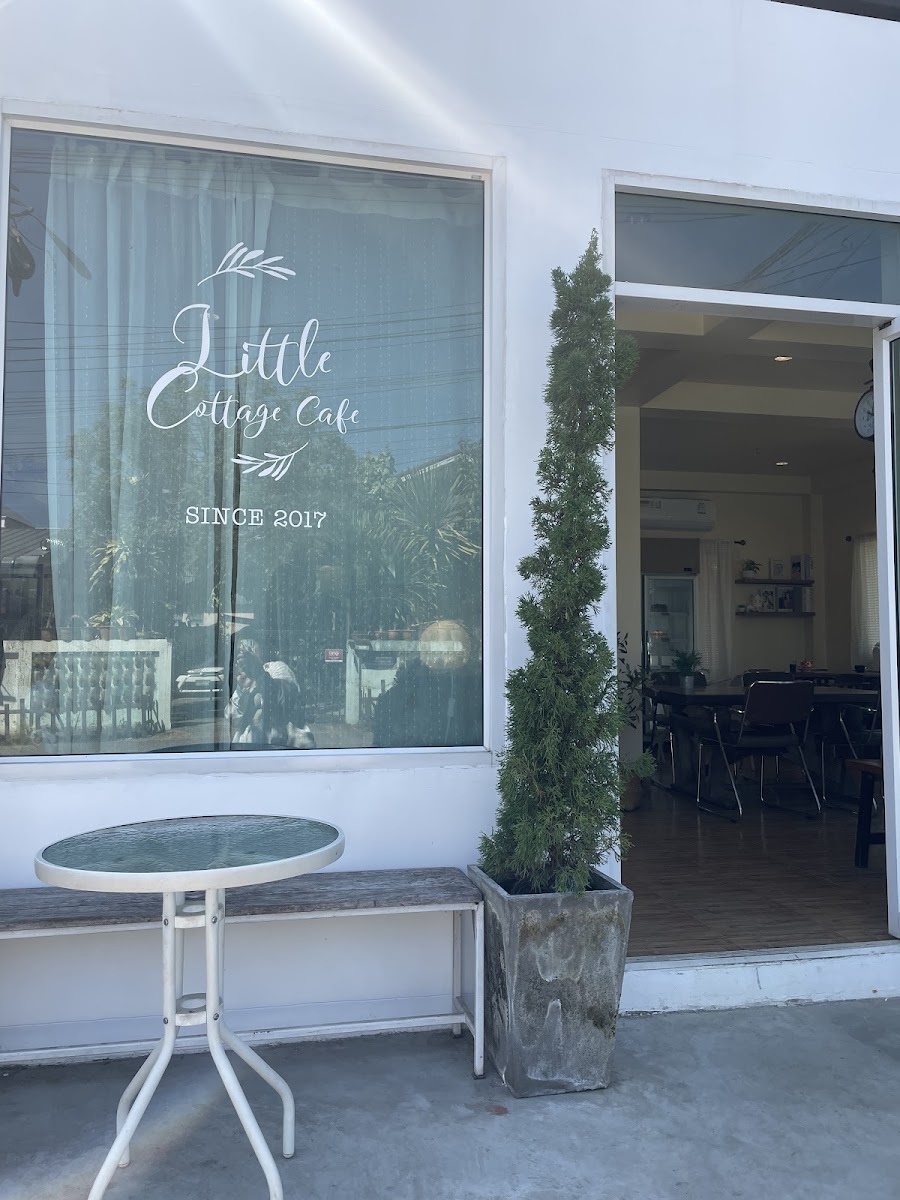 Little Cottage Cafe