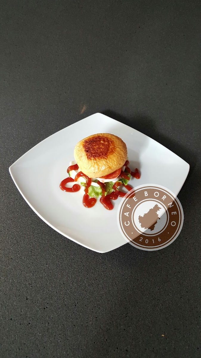 Cafe Borneo Magetan - 4