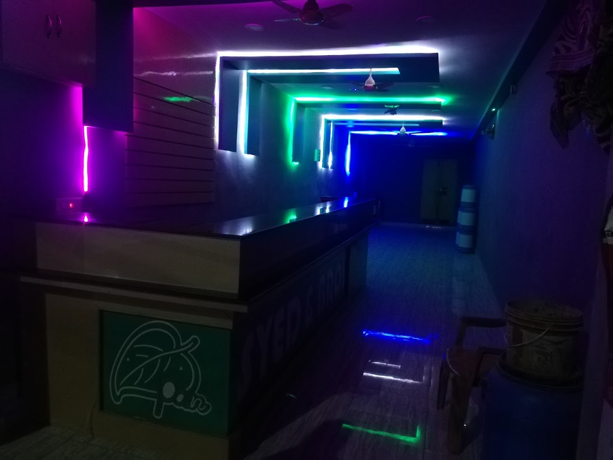 PAAN HUB & TEA HOUSE