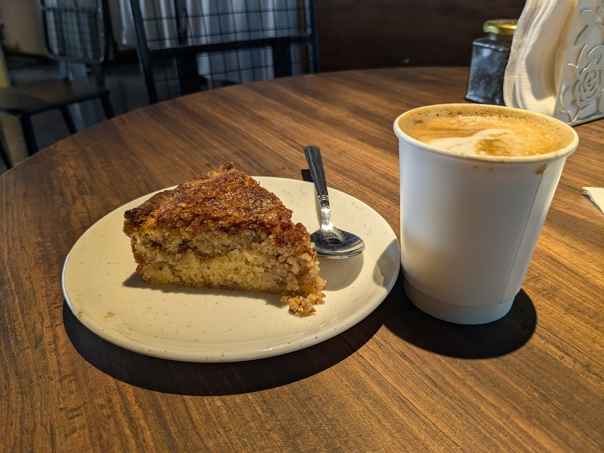 Apricus Coffee House & Roasters - 4