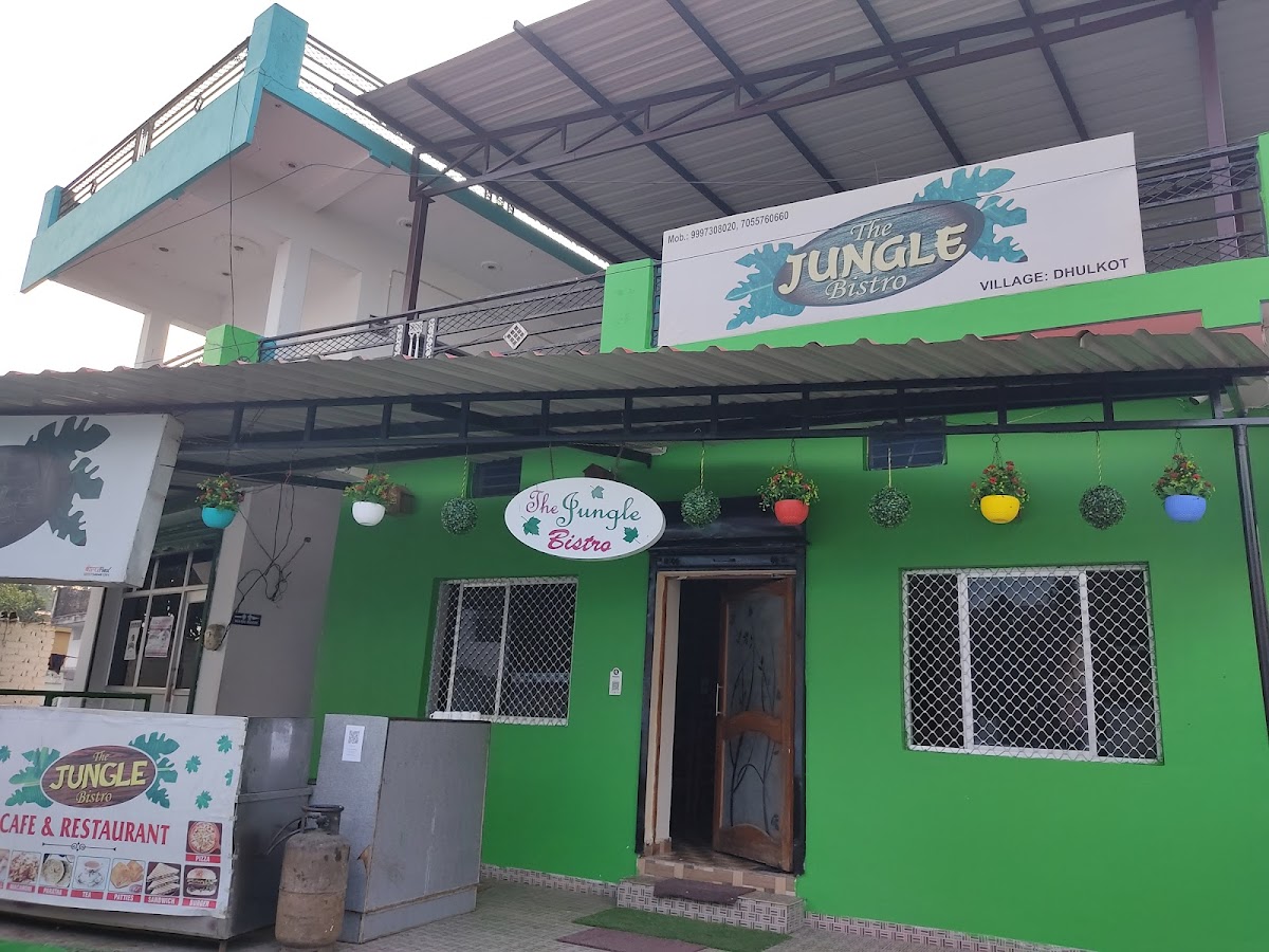 Jungle Bistro Cafe