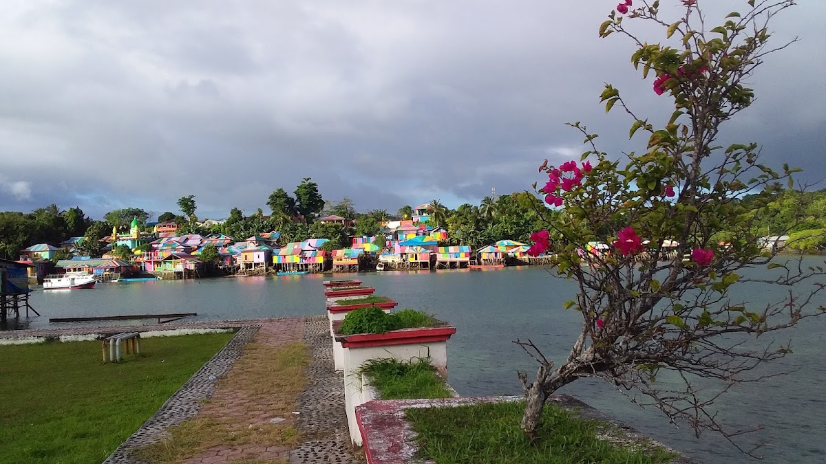 Do'naka Cafe Wearhir Pantai