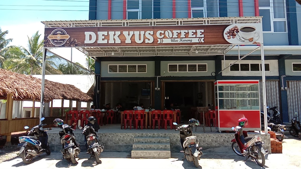 DEK YUS COFFEE