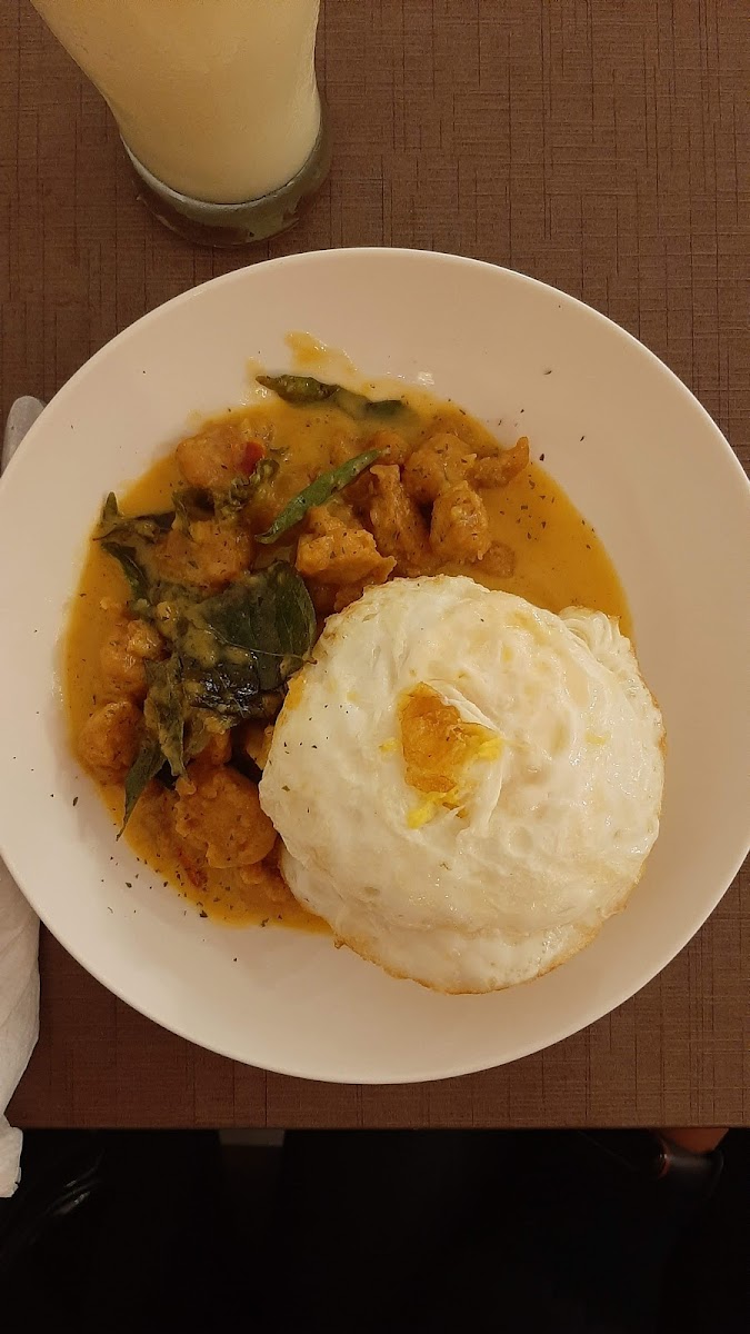 Crumble Cafe & Pattiserie - 6