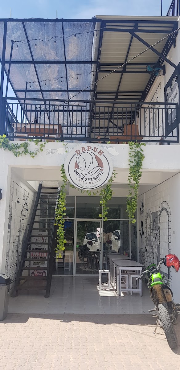 Dapur Ummi Hayfa (Cafe resto n homestay)