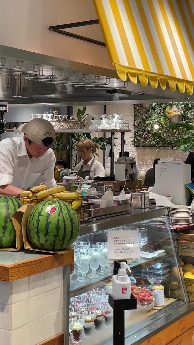 Futaba Fruits Parlor - 2