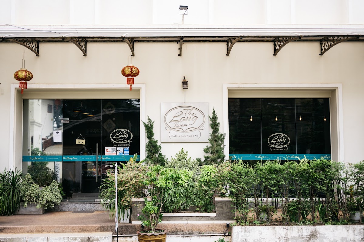 The Longroom Cafe & Lounge Bar