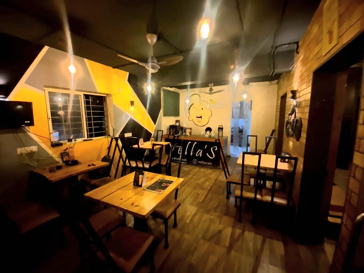 Vellas cafe