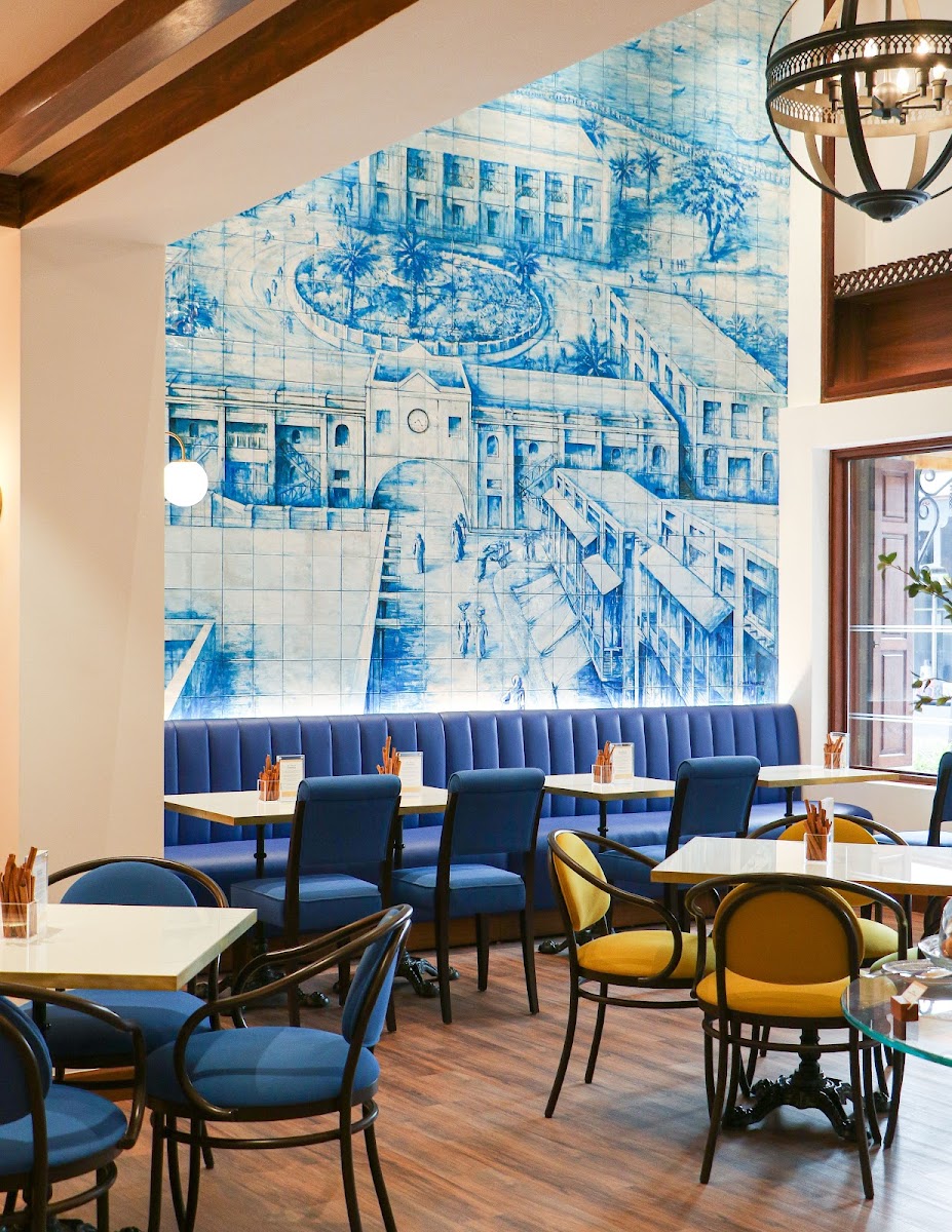 Cinnamon in the Souq