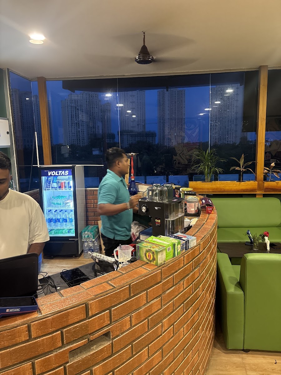 Lieu De Bonheur Café