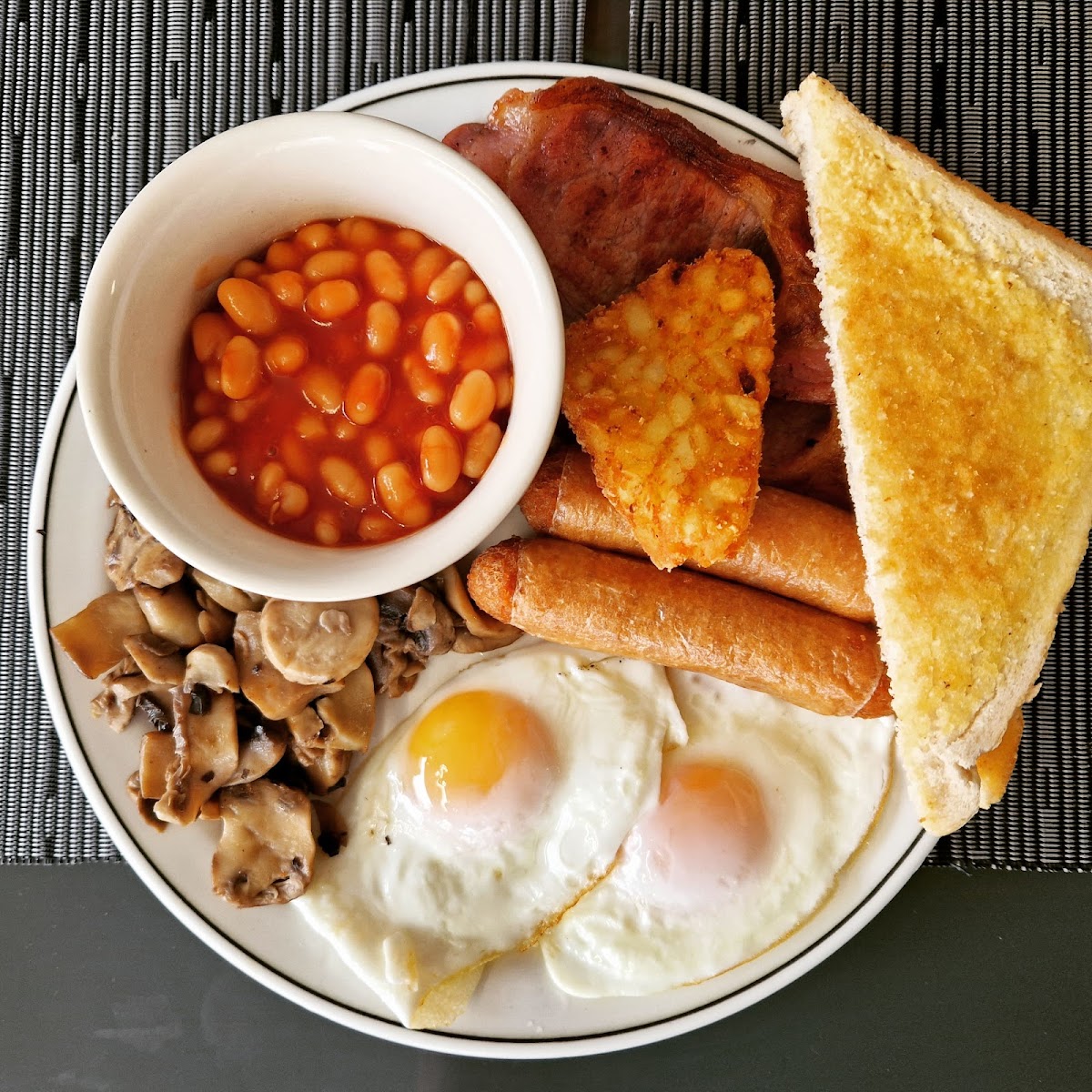 Munchies cafe & take away