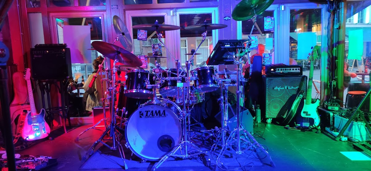 Time Out Café B.V. - 2