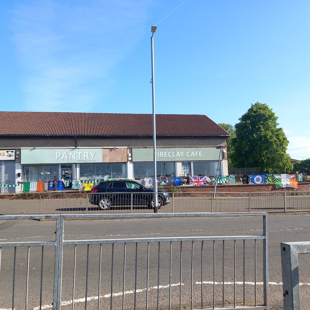 Ruchazie Pantry & Fireclay Cafe - 2