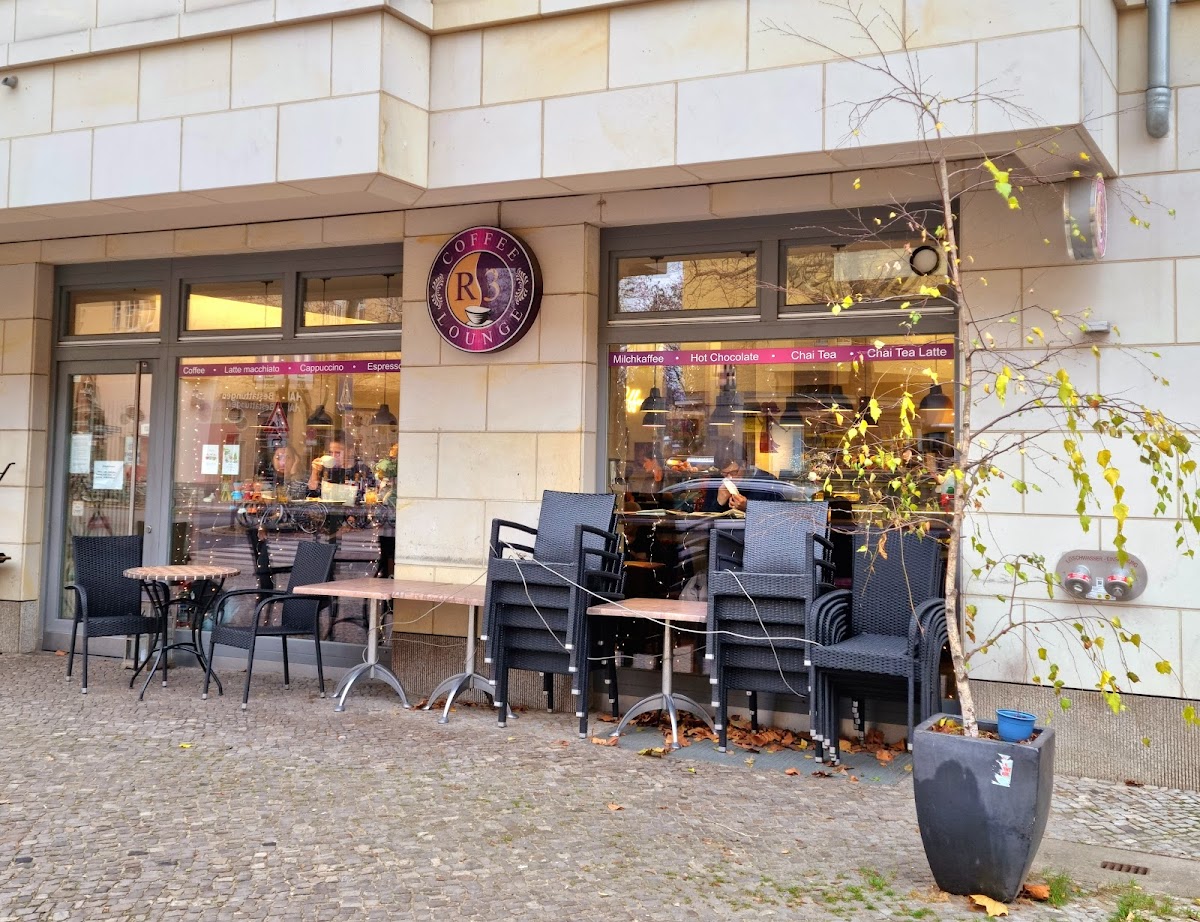 R3 Coffee Lounge