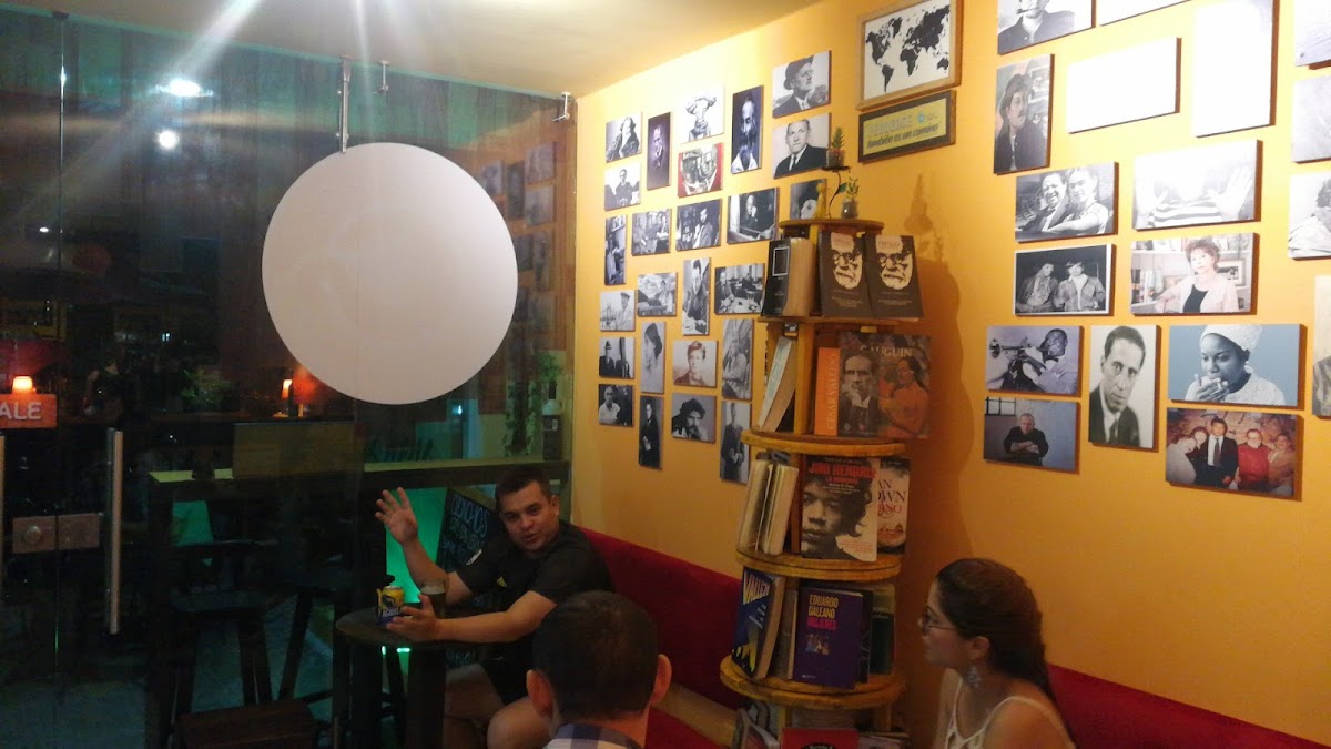 Cronopios Cafe con Letras - 3