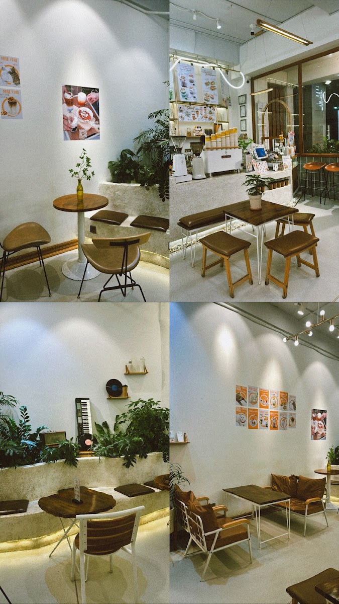 Edel Café Camko City