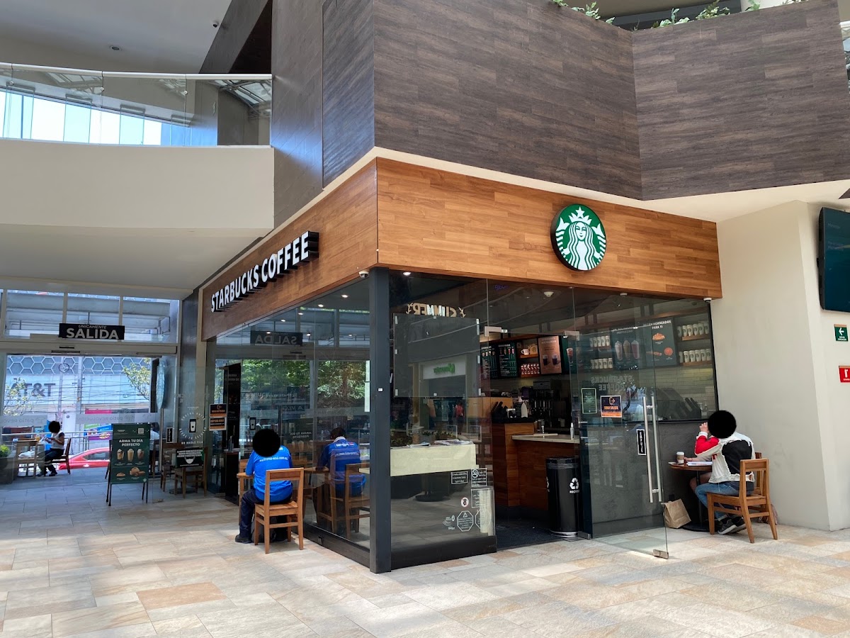 Starbucks Patio Revolucion