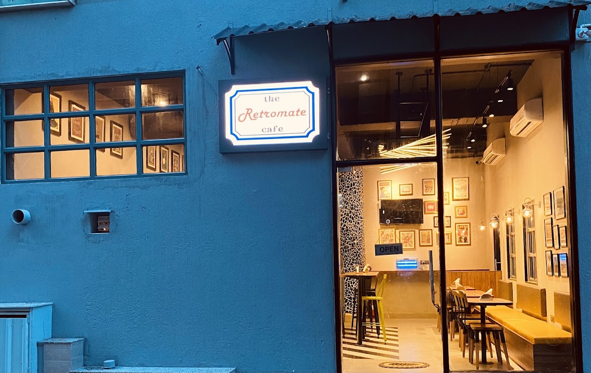 The Retromate Cafe
