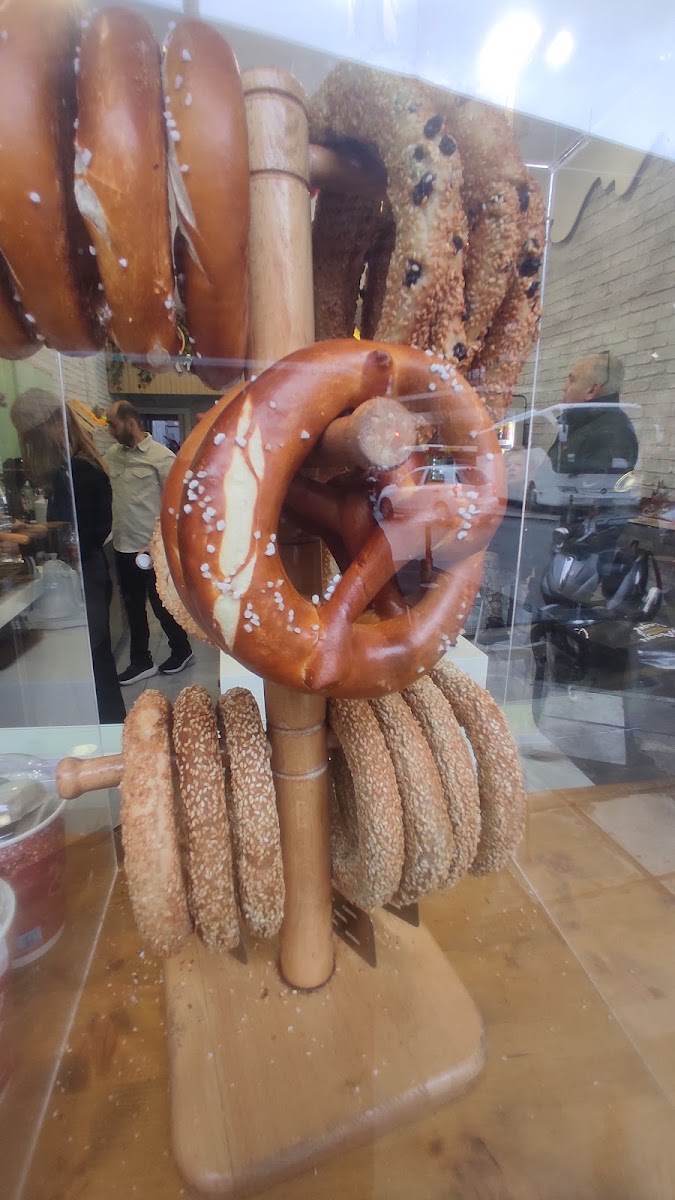 Angel Quality Street Coffee & Food - 8