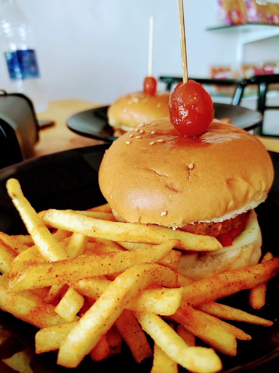 CAKEWALKER, the cake shop - 2