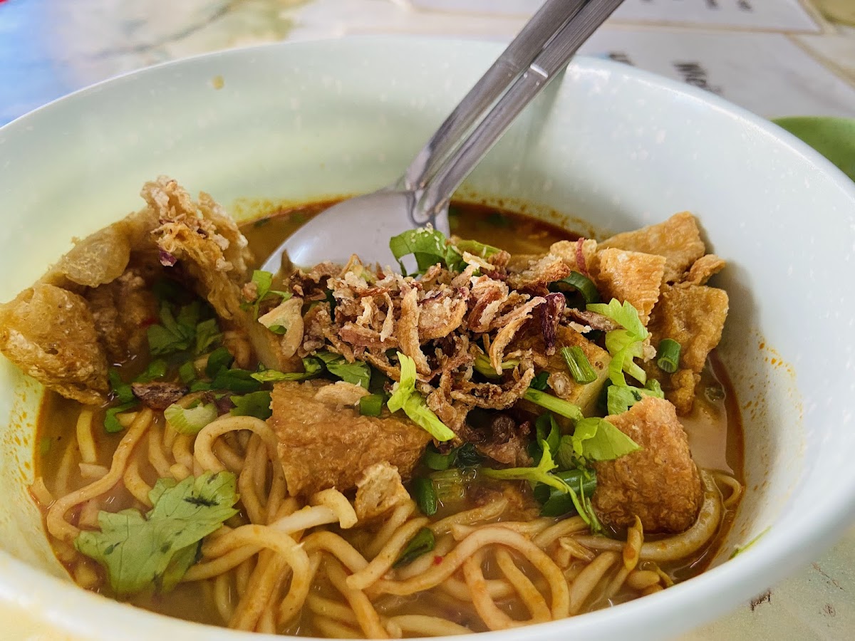 Mee Kari Pak Tapa