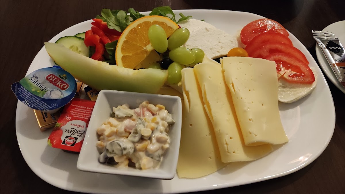 Cafe La Dolce Vita - 4