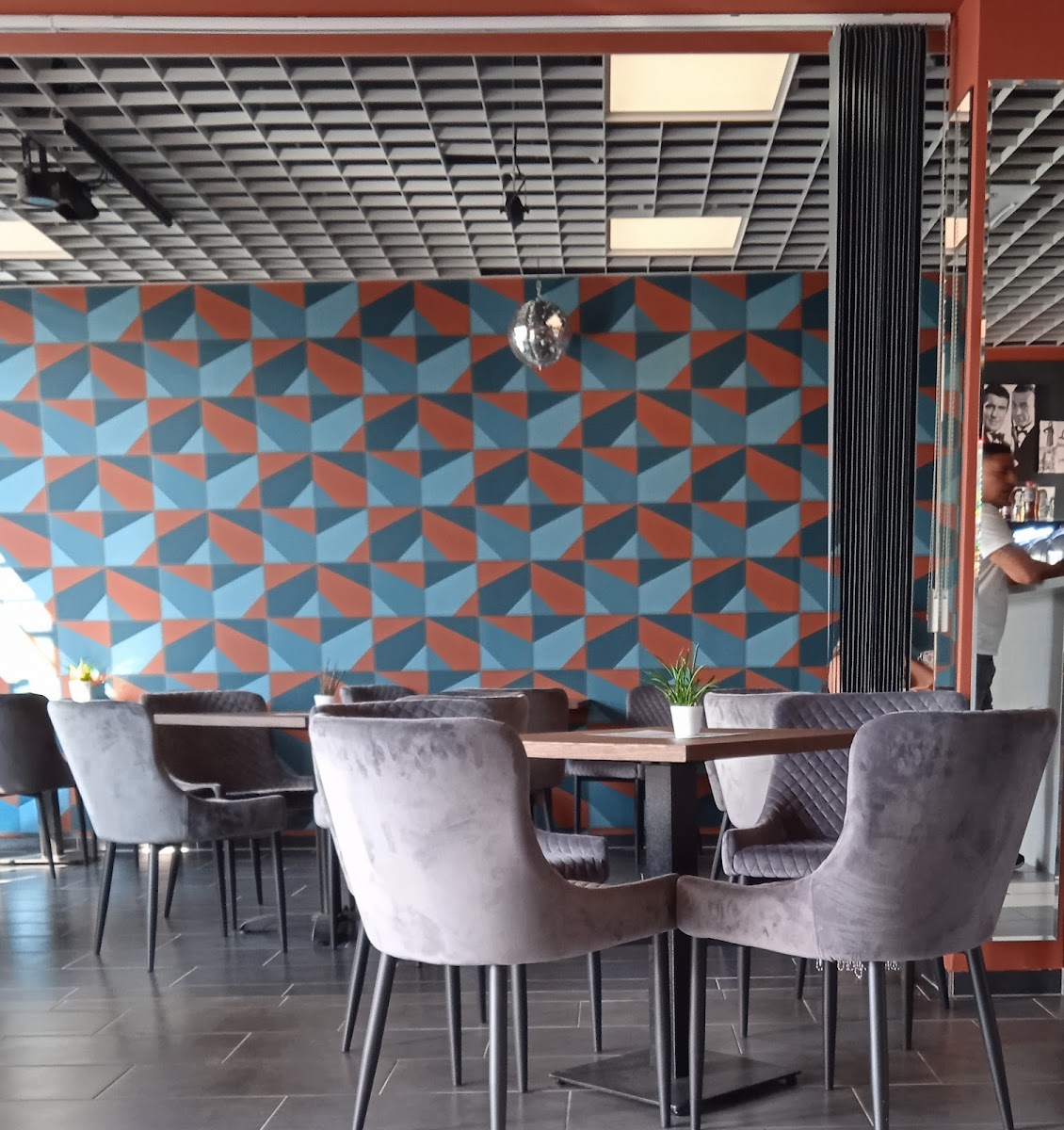 Stop Cafe Bistro - A Hely...