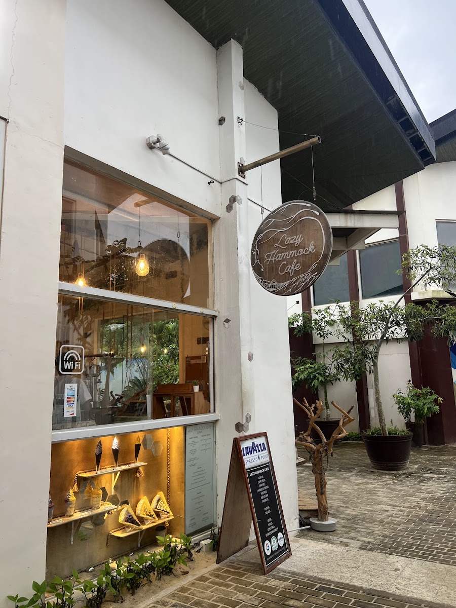 Lazy Hammock Cafe