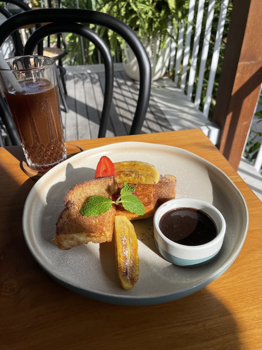 Blou Cafe Canggu - 10