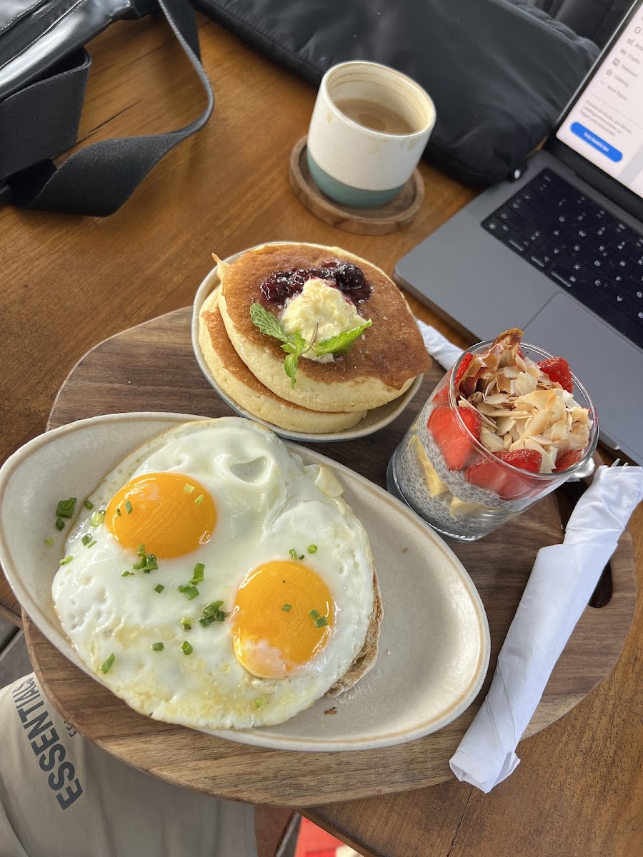 Blou Cafe Canggu - 6