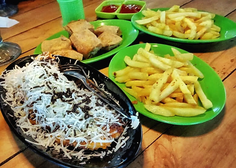 Excito cafe / Bebek Songkem Madura - 7