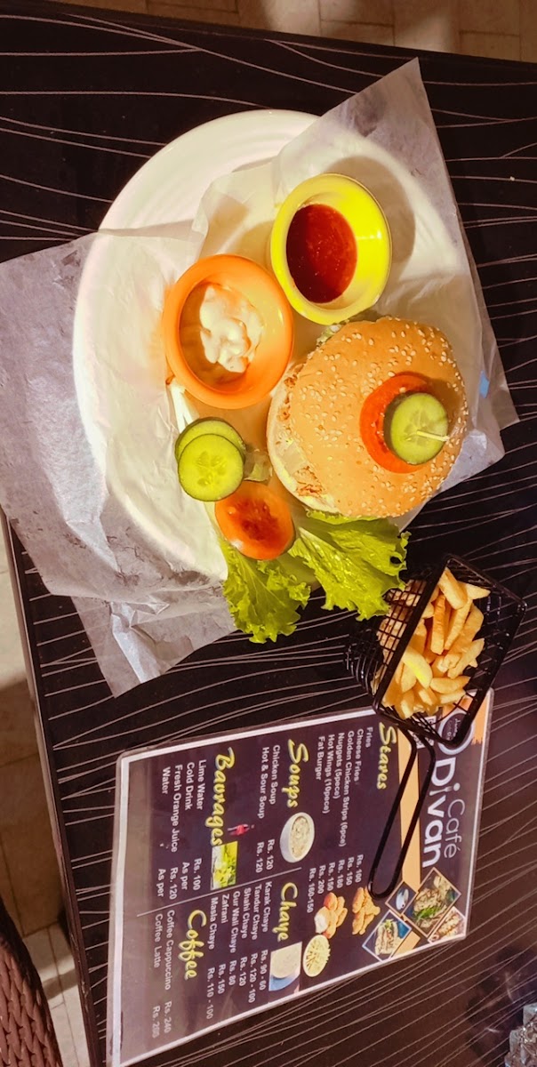 Cafe`Divan & Restaurant - 5