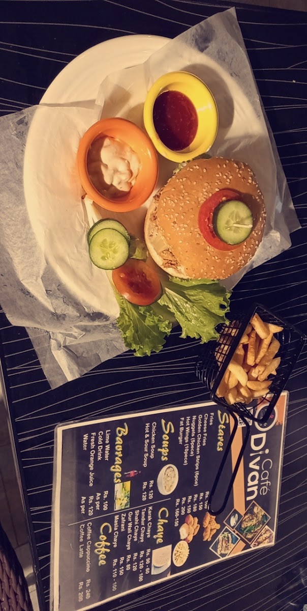 Cafe`Divan & Restaurant - 6