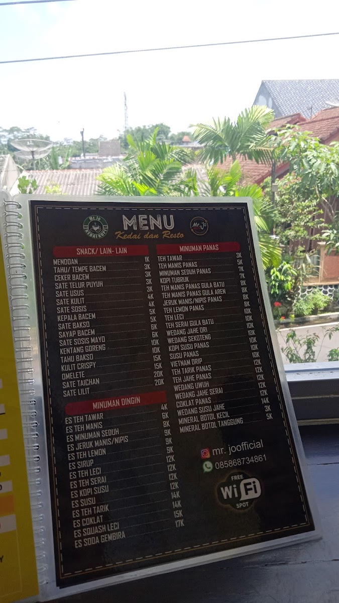 Cafe and Resto Mr. Jo Magelang - 8