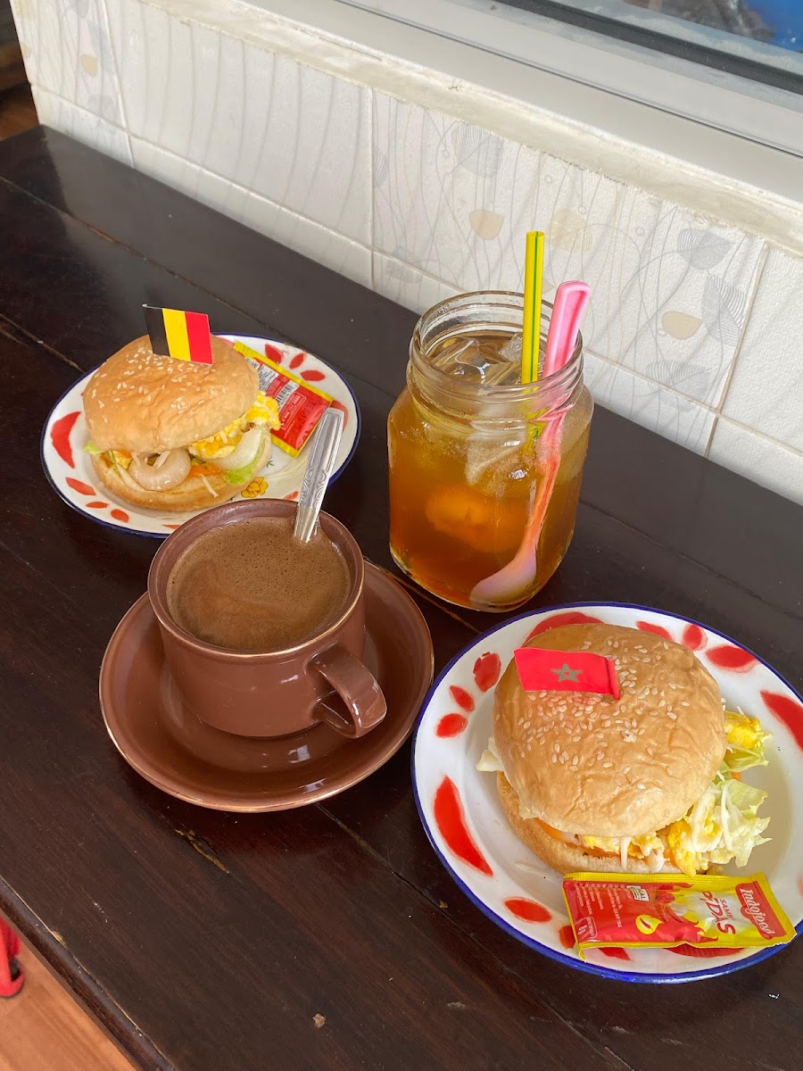 Cafe and Resto Mr. Jo Magelang - 4