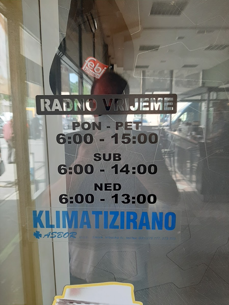 Caffe Bar Forum 2 - 3